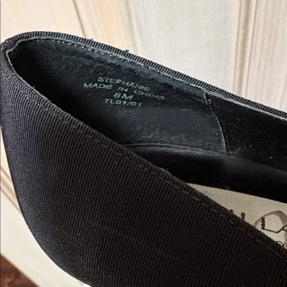 Villager Black Square-Toe Heels - Picture 7 of 7